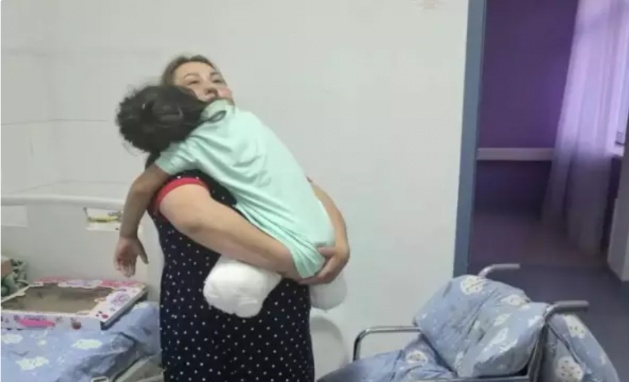 Екі аяғынан айырылған Алуаға өмір бойы көмек көрсетіле ме - Автопарк басшысы уәдесін өзгертті