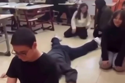 Жаңа секта ма? Түркияда намазды мазақ еткен TikTok-тренді шықты